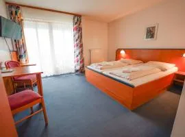 Hotel Sonnenhof - Tante ALMA`s Sommerfrische