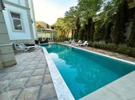 Family Hotel - Free Massage