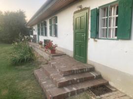 Erdősmecskei sváb vendégházak és Jurtaszállás, hotell sihtkohas Erdősmecske