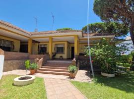 La Barrosa - Chalet La Morenita,位于奇克拉纳-德拉弗龙特拉的酒店