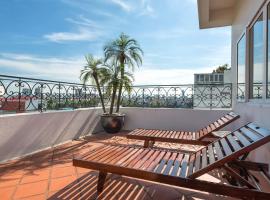 Hanoi E Central Luxury Hotel & Restaurant, hotel en Hanói