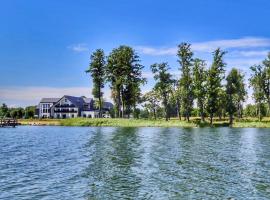 Natural Hotel-Ostróda-basen na III kondygnacji-pokoje wellness z saunami, hotel in Ostróda