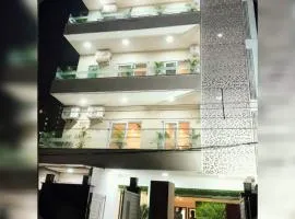 Collection O Hotel Sec- 54 Golf Course road