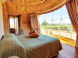Le Stelle di Elisa - Wine & Truffle Glamping, hotel v destinaci Suvereto