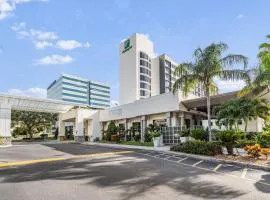 坦帕西岸机场区假日酒店