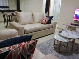 Serene 2BR Getaway with Stunning Hill Views, hotel v destinaci Masaku