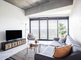 Gorgeous Modern 1bd Condo Views W Poolgym! #255, ξενοδοχείο στην Κωνσταντινούπολη