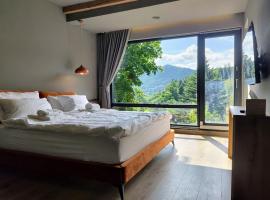 Celest Boutique Urban Hideaway, hotel a Braşov