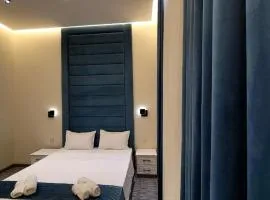MIRON Hotel