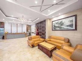 Sharan Select Hotel
