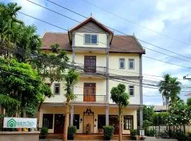 Thonka Boutique