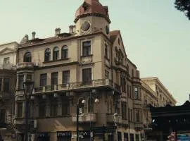 Grand Boutique Hotel
