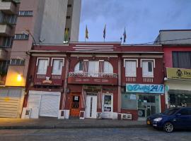 Hostal Mirador Andino，位于马尼萨莱斯的酒店