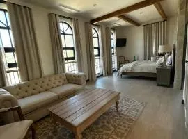 Chateau Del Valle