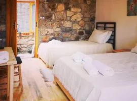 Teora taş otel