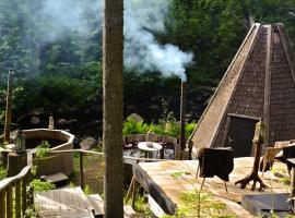 Glamping med Badtunna, hotel v destinaci Hassela