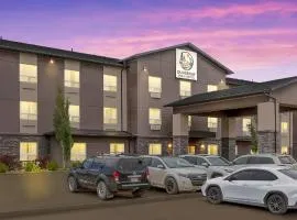 Duvernay Inn & Suites