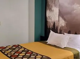River Hill Inn & Suites