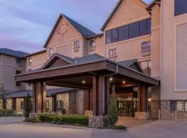 Best Western PLUS Cimarron Hotel & Suites