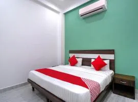 Hotel O White House