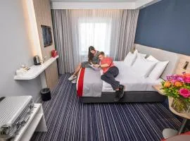 Holiday Inn Express Geneva Airport by IHG