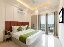 Limewood Stay 2 BHK Service Apartment Near Artemis Hospital
