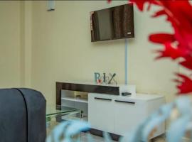 Bliss Luxury Suite with Netflix, WIFI and Balcony, hotel v destinaci Nanyuki