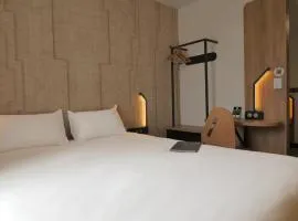 B&B HOTEL Carcassonne Rocadest La Cité