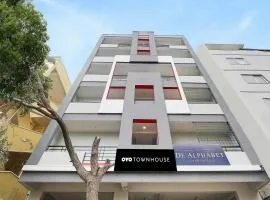 Super Townhouse De Alphabet Kukatpally Near Nexus Mall