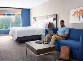 Holiday Inn Express & Suites Anchorage - Midtown