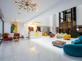 Kingfisher Nest Hotel Suites- Westlands, Near Sarit Center, hotel in Nairobi