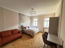 Near Schönbrunn I 1 Min to U6 Niederhofstraße