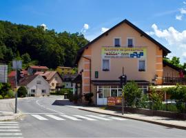 A picture of the hotel: Guest house Bohorč