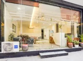 Hotel Ivory by KDSON