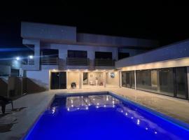 Hotel Rizuna by empire, hotel em Paramaribo