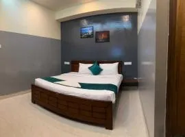 Townhouse JNTU College Metro Station Formerly Spice Table