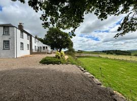 Little Kenny Farmhouse, ξενοδοχείο σε Kirriemuir