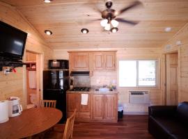 Hotel Photo: Soledad Canyon Wheelchair Accessible Cottage 16