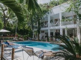 Casa del Pavo Real Boutique Hotel, hotel in Palomino