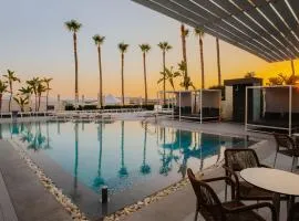 Tasia Maris Sands (Adults Only)