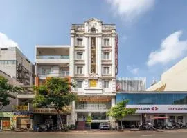SAZI Erato Hotel - Free Airport & Breakfast