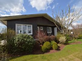 Cozy Chalet with Pond, Malmedy, hotel v destinaci Malmedy