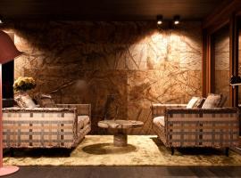 Alexander Charme Hotel, hotel in Livigno