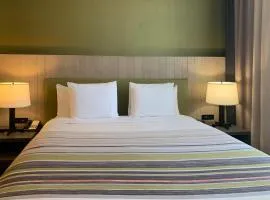 Country Inn & Suites by Radisson, San Jose International Airport, CA