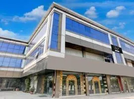 Comfort Stay - Saheed Path Ahimamau, Near Lulu Mall