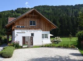 Chalet - Apartment - Mit Liebe dekoriert, ξενοδοχείο σε Öblarn