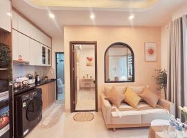 The Little Hanoi - Fresh Home - Centered, hotel in Hanoi