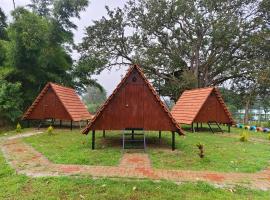 Croft Yelagiri - glamping stay, hotel v destinaci Yelagiri