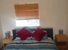 London Acton Central House