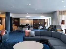 Courtyard by Marriott Omaha Aksarben Village